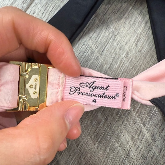 Agent Provocateur Mazzy Pink Bikini Top - Picture 7 of 11